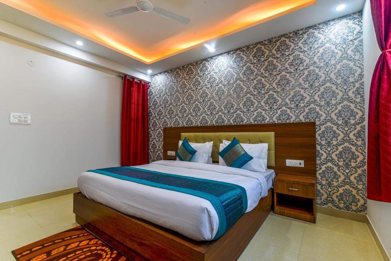 Hotel Urban Tree At Delhi Airport Neu-Delhi Exterior foto
