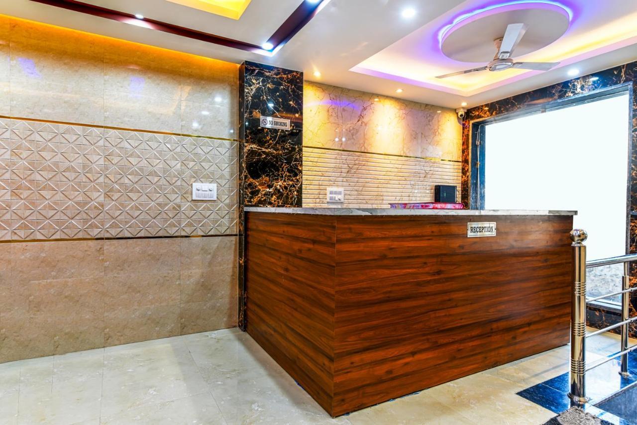 Hotel Urban Tree At Delhi Airport Neu-Delhi Exterior foto